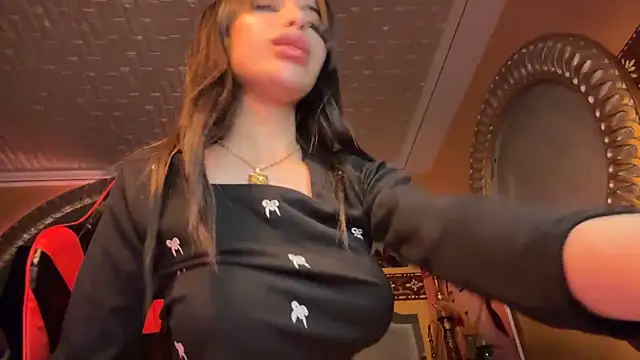 Snapshot of ORLA86 chatting on March 12, 10:39 pm ORLA86 online show from March 12, 10:39 pm