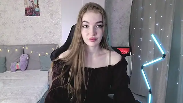 LissaCain online show from May 26, 5:27 am