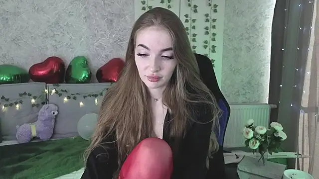 LissaCain online show from March 25, 3:39 am