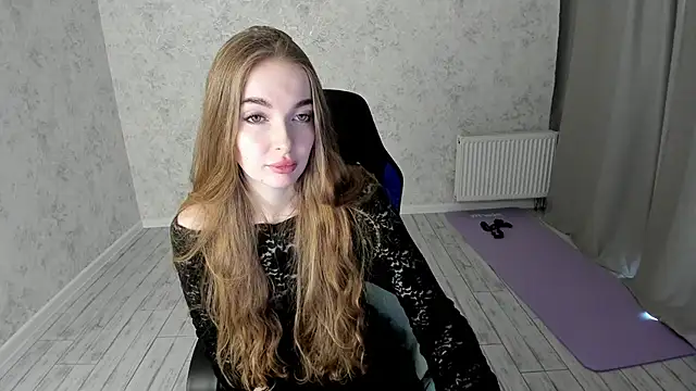 Snapshot of LissaCain chatting on February 16, 9:37 am LissaCain online show from February 16, 9:37 am