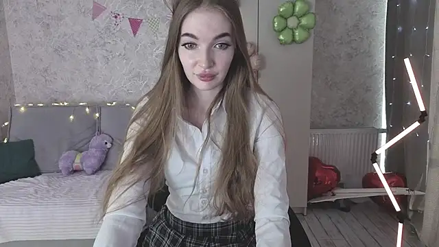 LissaCain online show from April 3, 3:46 am