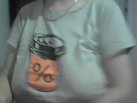 Snapshot of AnaXBerry chatting on June 8, 5:35 pm AnaXBerry online show from June 8, 5:35 pm