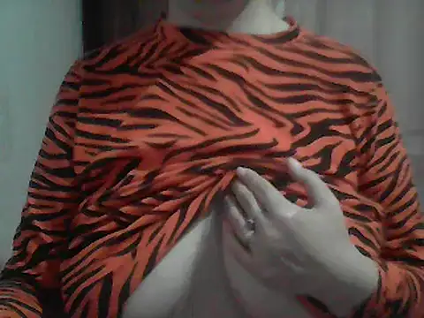 AnaXBerry online show from April 16, 6:30 pm