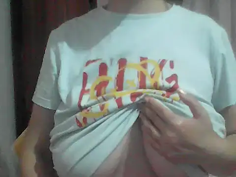 Snapshot of AnaXBerry chatting on June 11, 6:16 pm AnaXBerry online show from June 11, 6:16 pm