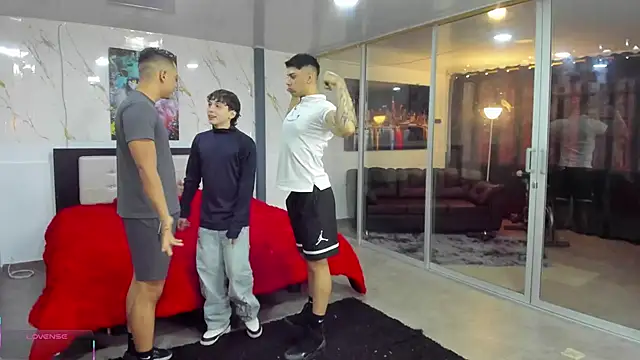 badguyss bisex online show from March 8, 11:35 am