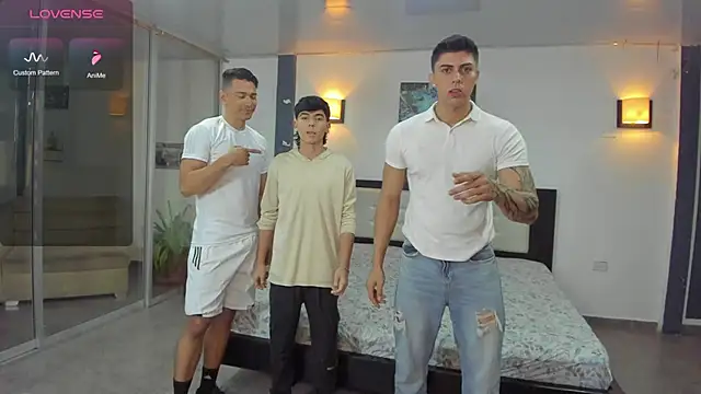 badguyss bisex online show from January 17, 11:47 am