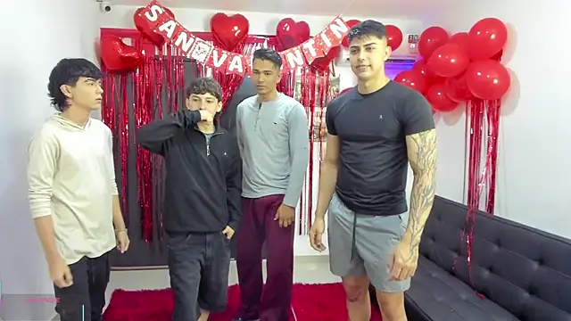 Snapshot of badguyss_bisex chatting on February 10, 11:31 am badguyss bisex online show from February 10, 11:31 am