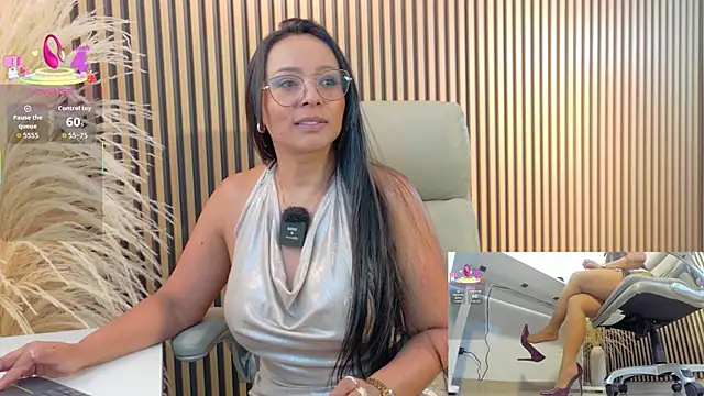 Snapshot of lulu_072 chatting on November 27, 12:11 am lulu 072 online show from November 27, 12:11 am