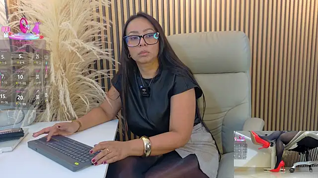 lulu 072 online show from April 12, 12:03 am