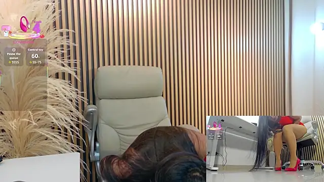 Snapshot of lulu_072 chatting on November 26, 12:21 am lulu 072 online show from November 26, 12:21 am