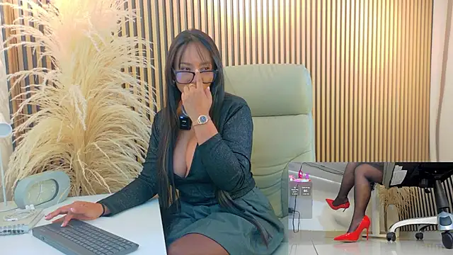 lulu 072 online show from February 7, 12:18 am