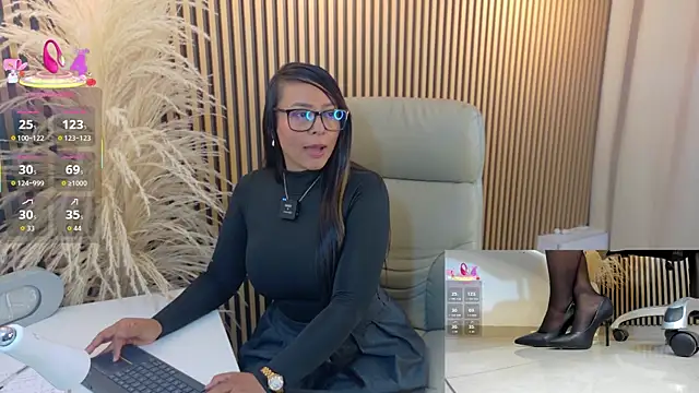 lulu 072 online show from April 1, 12:02 am