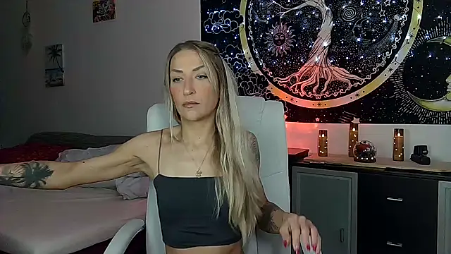 SexxyLiviaa online show from October 25, 2:55 am