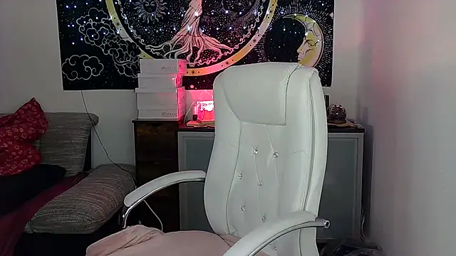 Snapshot of SexxyLiviaa chatting on September 22, 4:24 pm SexxyLiviaa online show from September 22, 4:24 pm