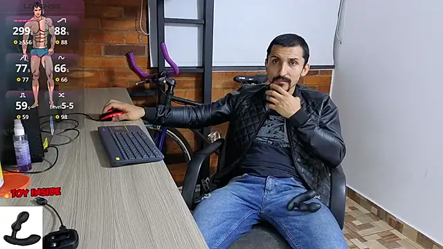 Snapshot of Marck_Muscle chatting on October 19, 3:53 am Marck Muscle online show from October 19, 3:53 am