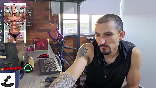 Snapshot of Marck_Muscle chatting on June 16, 10:54 pm Marck Muscle online show from June 16, 10:54 pm