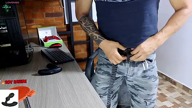 Marck Muscle online show from December 17, 2:27 am