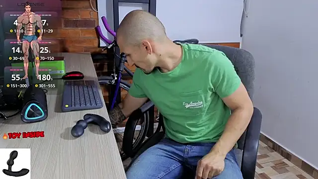 Marck Muscle online show from February 9, 3:26 am