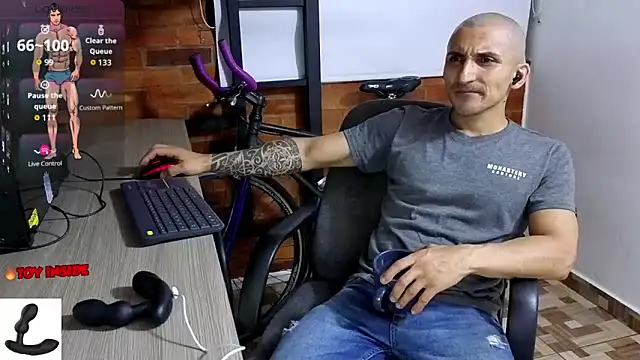 Marck Muscle online show from November 15, 1:09 am