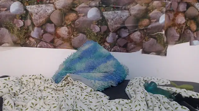 Karla sweed online show from April 1, 11:11 am