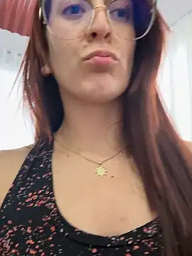 Buttyy Cherry online show from January 6, 7:40 pm