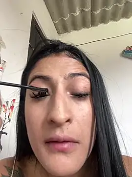 Snapshot of alondra_darling chatting on February 10, 7:28 pm alondra darling online show from February 10, 7:28 pm
