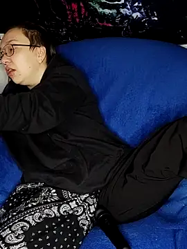 Isabella Geney online show from November 23, 7:13 pm