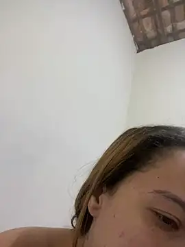 Snapshot of babybarros chatting on May 31, 1:55 am babybarros online show from May 31, 1:55 am