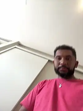 MiddlingAffluent online show from March 1, 5:13 pm