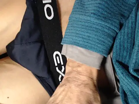 Snapshot of IMAGatMARK chatting on October 30, 4:37 pm IMAGatMARK online show from October 30, 4:37 pm