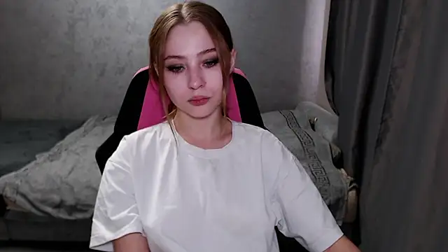 Tessa Walker online show from July 30, 9:41 am