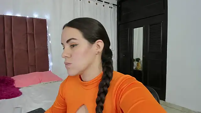 Snapshot of AURORA_FRANKLIN chatting on March 5, 4:46 pm AURORA FRANKLIN online show from March 5, 4:46 pm