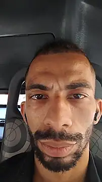 Snapshot of UncutToyBoy23cm chatting on March 7, 3:07 pm UncutToyBoy23cm online show from March 7, 3:07 pm