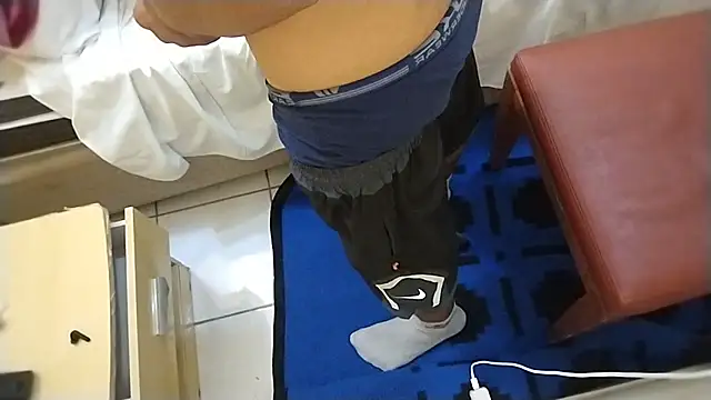 UncutToyBoy23cm online show from January 6, 1:37 pm