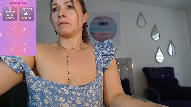 Snapshot of Ingridbergman chatting on July 1, 1:22 pm Ingridbergman online show from July 1, 1:22 pm