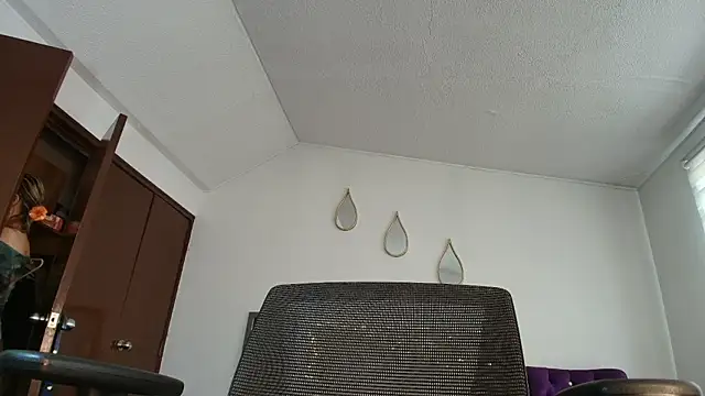 Ingridbergman online show from March 12, 3:16 pm