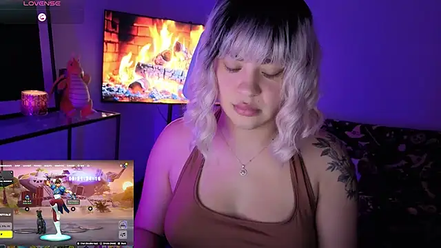 MelSaunders online show from May 27, 1:37 am