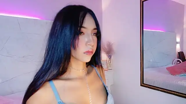 AbrilBrent online show from November 11, 7:30 pm