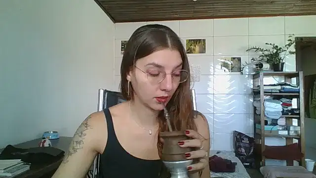 Snapshot of SweetyBabyDemon chatting on May 3, 2:42 pm SweetyBabyDemon online show from May 3, 2:42 pm