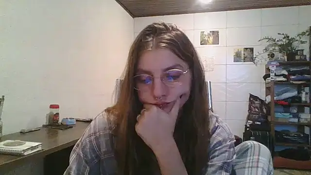 Snapshot of SweetyBabyDemon chatting on April 29, 7:53 pm SweetyBabyDemon online show from April 29, 7:53 pm