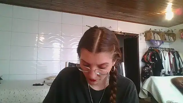 Snapshot of SweetyBabyDemon chatting on September 21, 7:19 pm SweetyBabyDemon online show from September 21, 7:19 pm
