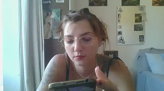 Snapshot of SweetyBabyDemon chatting on March 21, 6:40 pm SweetyBabyDemon online show from March 21, 6:40 pm
