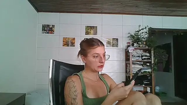 SweetyBabyDemon online show from February 24, 3:46 pm