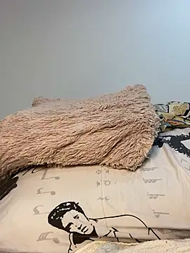 Snapshot of My-Nicky chatting on February 13, 1:29 am My-Nicky online show from February 13, 1:29 am