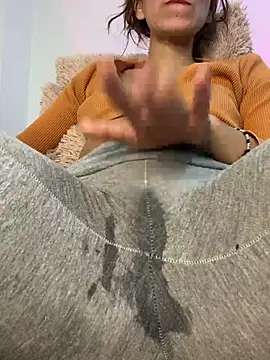 Snapshot of My-Nicky chatting on February 26, 1:14 am My-Nicky online show from February 26, 1:14 am