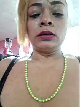 gatadeojosclaros online show from February 25, 5:08 am