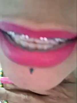 gatadeojosclaros online show from April 15, 3:12 am