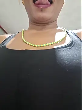 gatadeojosclaros online show from April 5, 3:02 am
