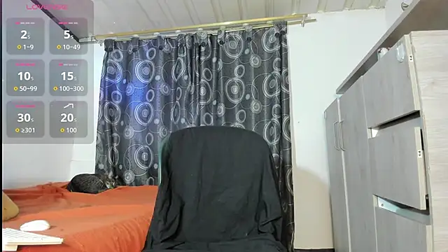 daayan foxx online show from September 19, 2:26 am