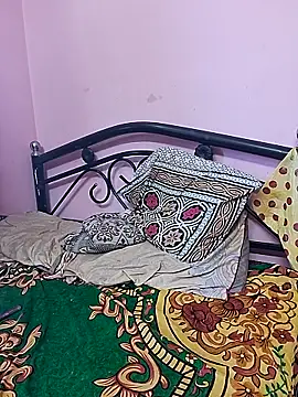 GlassBarge9 online show from December 20, 8:39 am